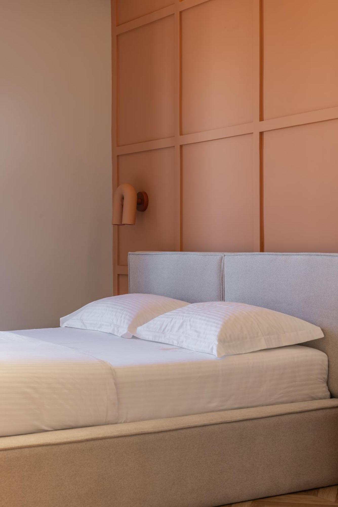 Square Inn Garden Aparthotel Tiranë Ngoại thất bức ảnh