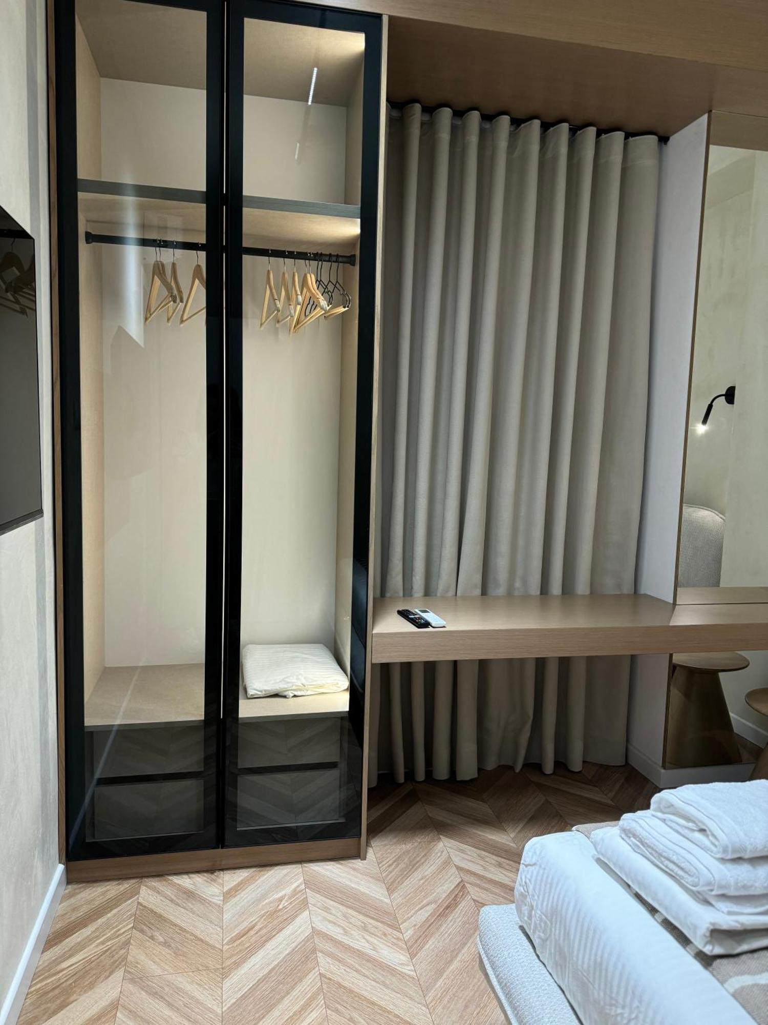 Square Inn Garden Aparthotel Tiranë Ngoại thất bức ảnh