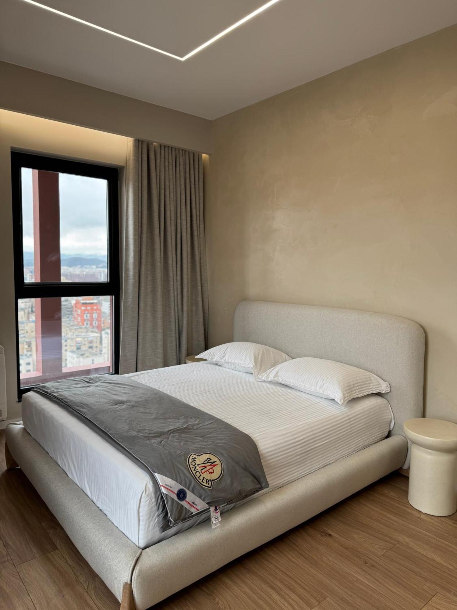 Square Inn Garden Aparthotel Tiranë Ngoại thất bức ảnh