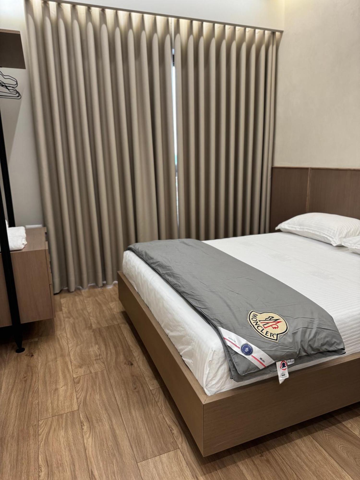 Square Inn Garden Aparthotel Tiranë Ngoại thất bức ảnh