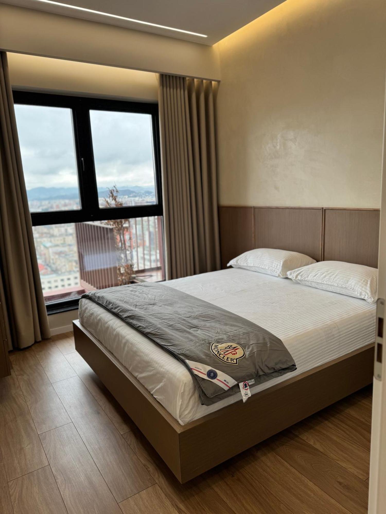 Square Inn Garden Aparthotel Tiranë Ngoại thất bức ảnh