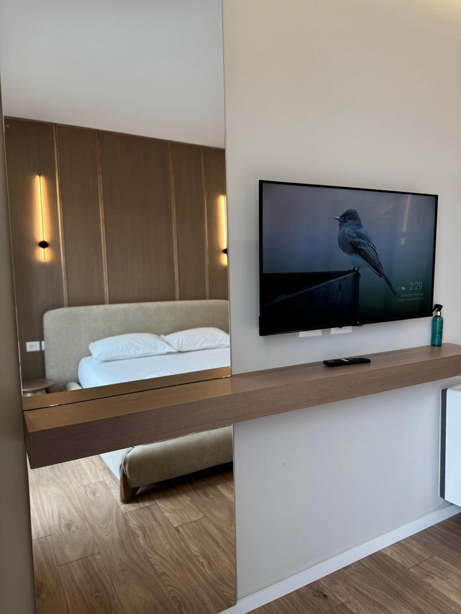 Square Inn Garden Aparthotel Tiranë Ngoại thất bức ảnh